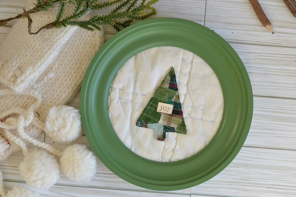 Confetti Quilted Round Frame G44