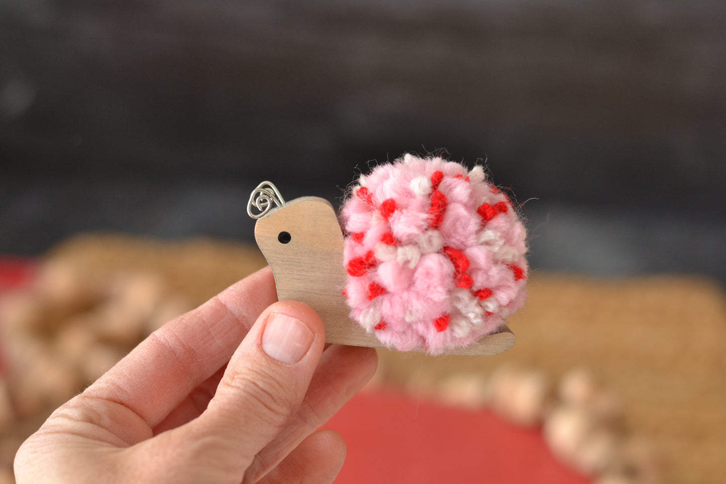 Pom pom Snail Valentines