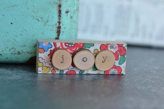 Floral Mini Joy Sign