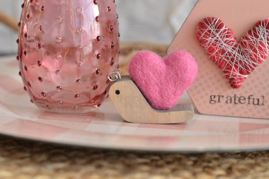 PINK Felt heart Valentine's Snail