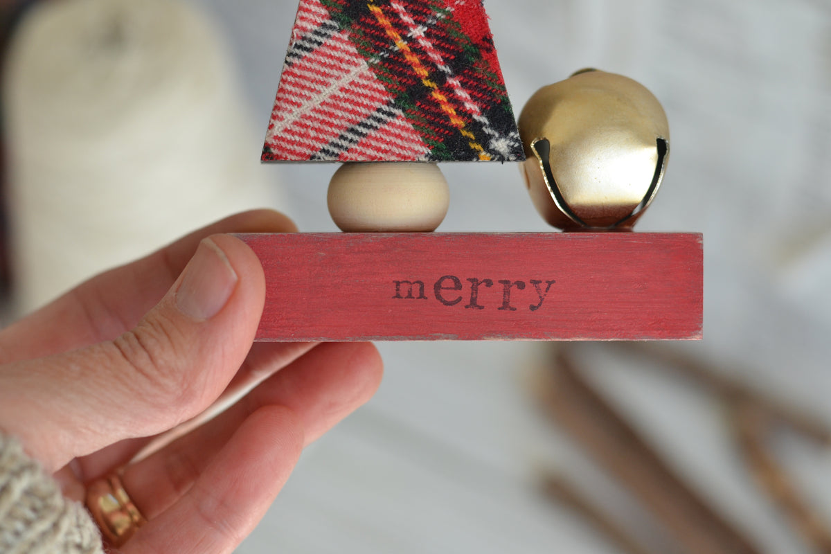 Red Plaid Tree Sign