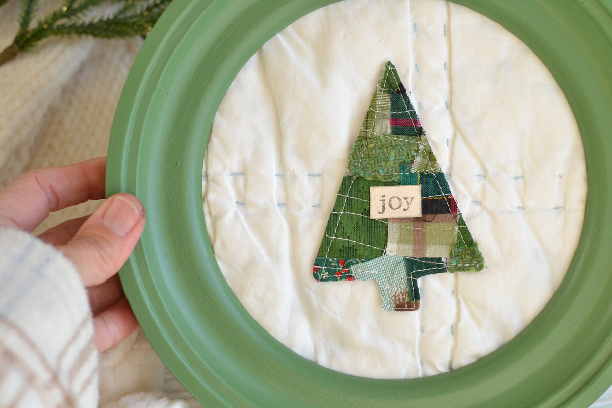 Confetti Quilted Round Frame G44