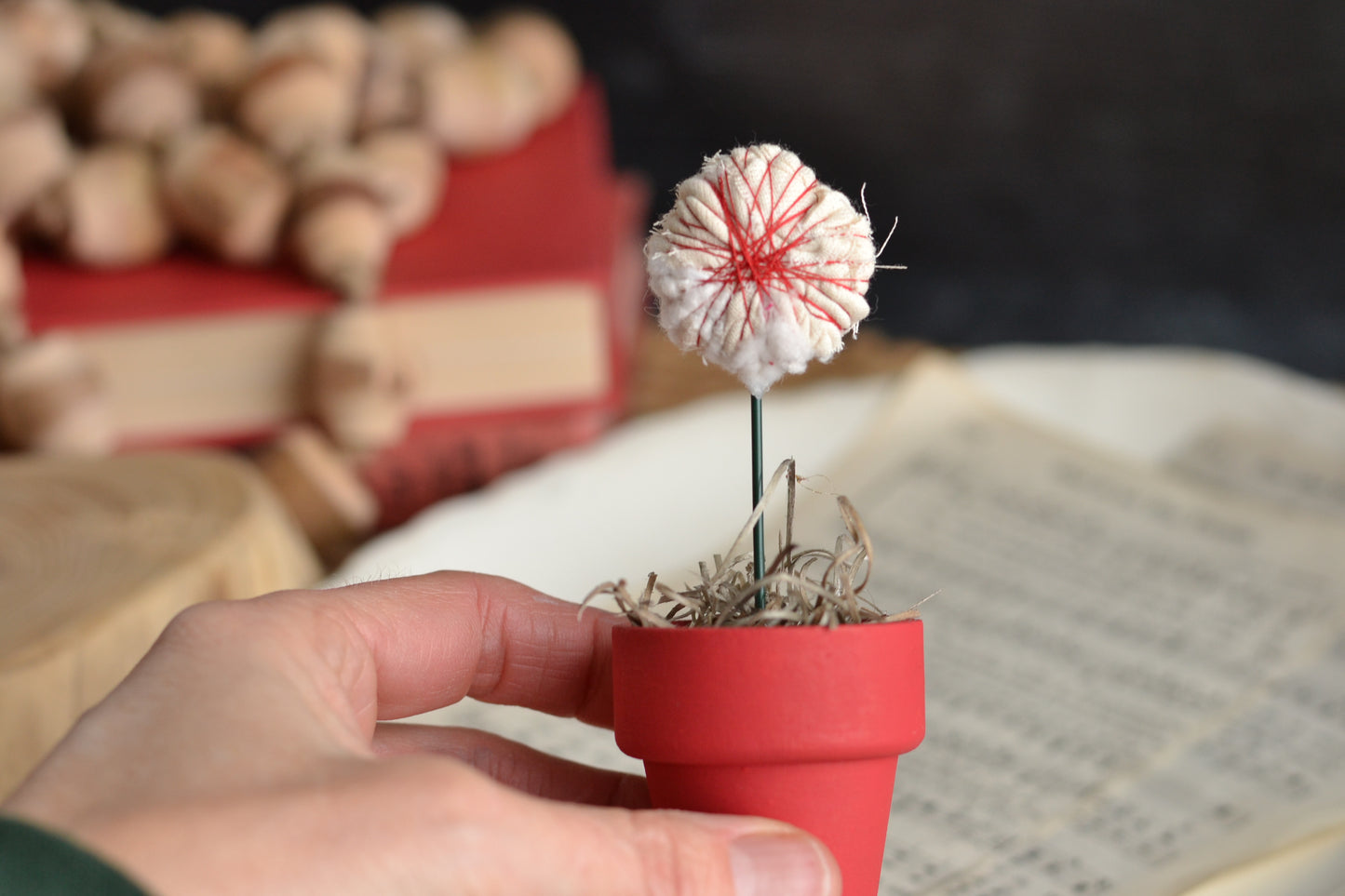 Wrapped Valentines Flower T14