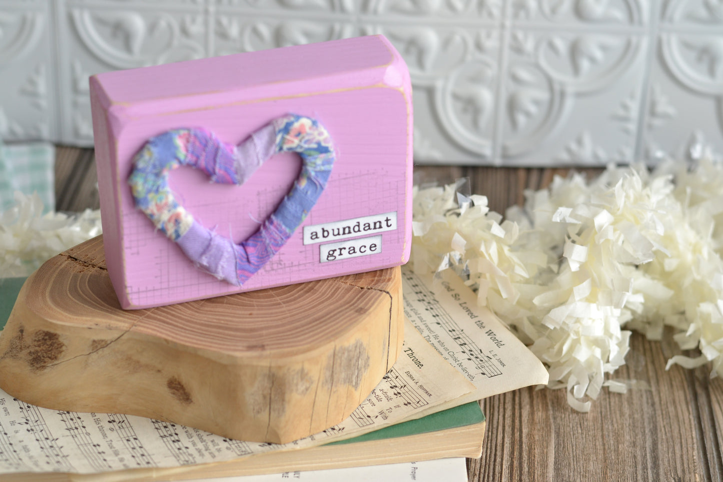 Chunky Lavender Wood Sign - Abundant Grace