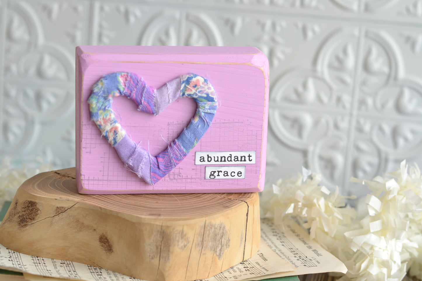 Chunky Lavender Wood Sign - Abundant Grace