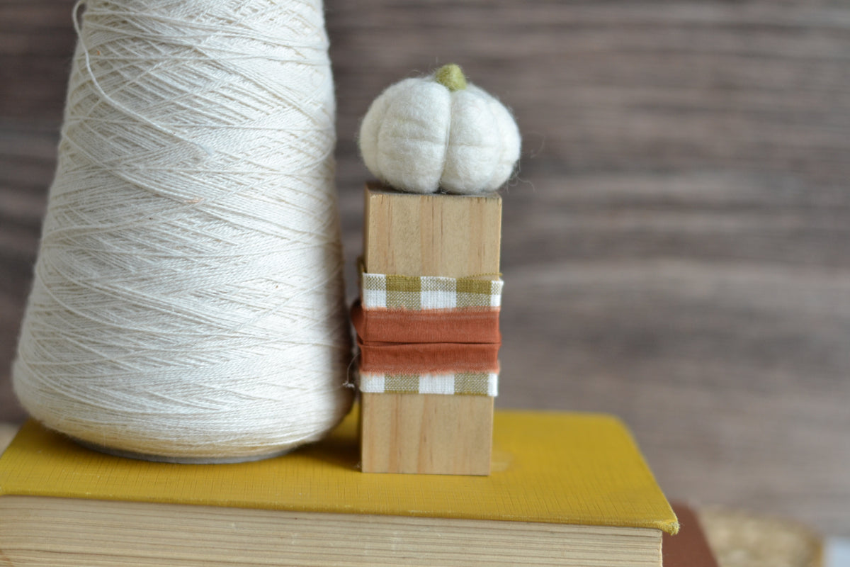 Pumpkin Pedestal with Fabric -B30