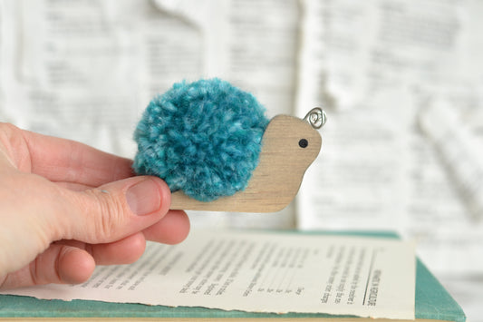 Turquoise Pom Pom Snail